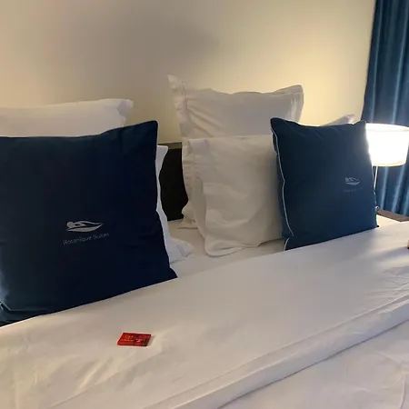 Botanique Airbnb, 아파트