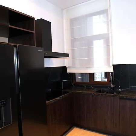 Botanique Airbnb, Apartment