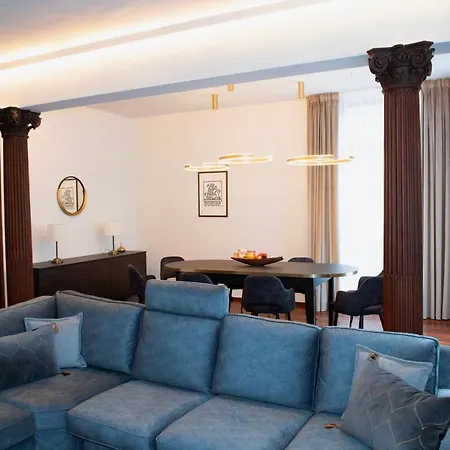 Botanique Airbnb, Antwerp
