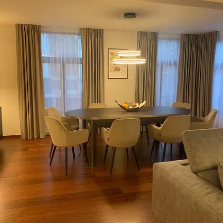 Botanique Airbnb, * Antwerp