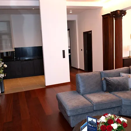Botanique Airbnb, Apartment Antwerp