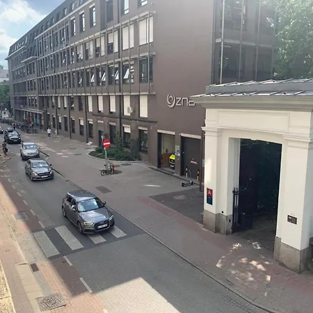 Botanique Airbnb,